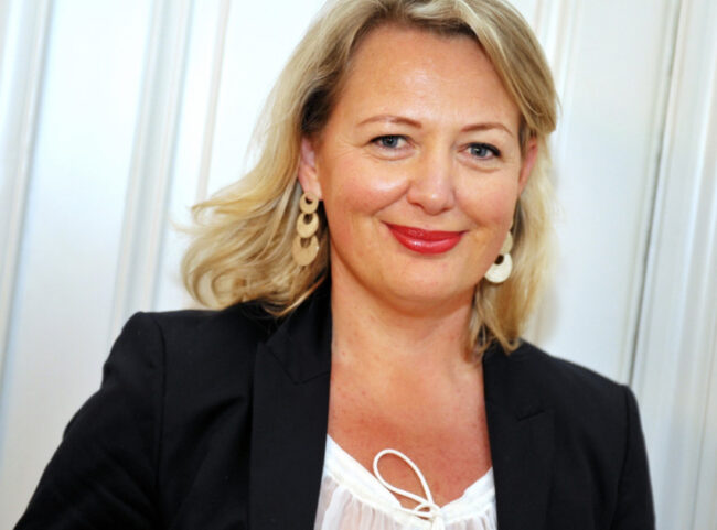 Daniela-Stein-Profilbild1-852×630