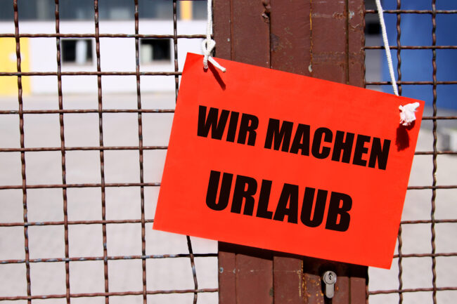 WIR MACHEN URLAUB